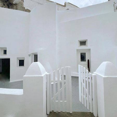 Cave Noelia Apartment Fira  Bagian luar foto