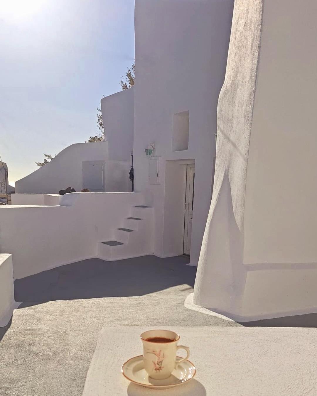 Cave Noelia Apartment Fira  Bagian luar foto