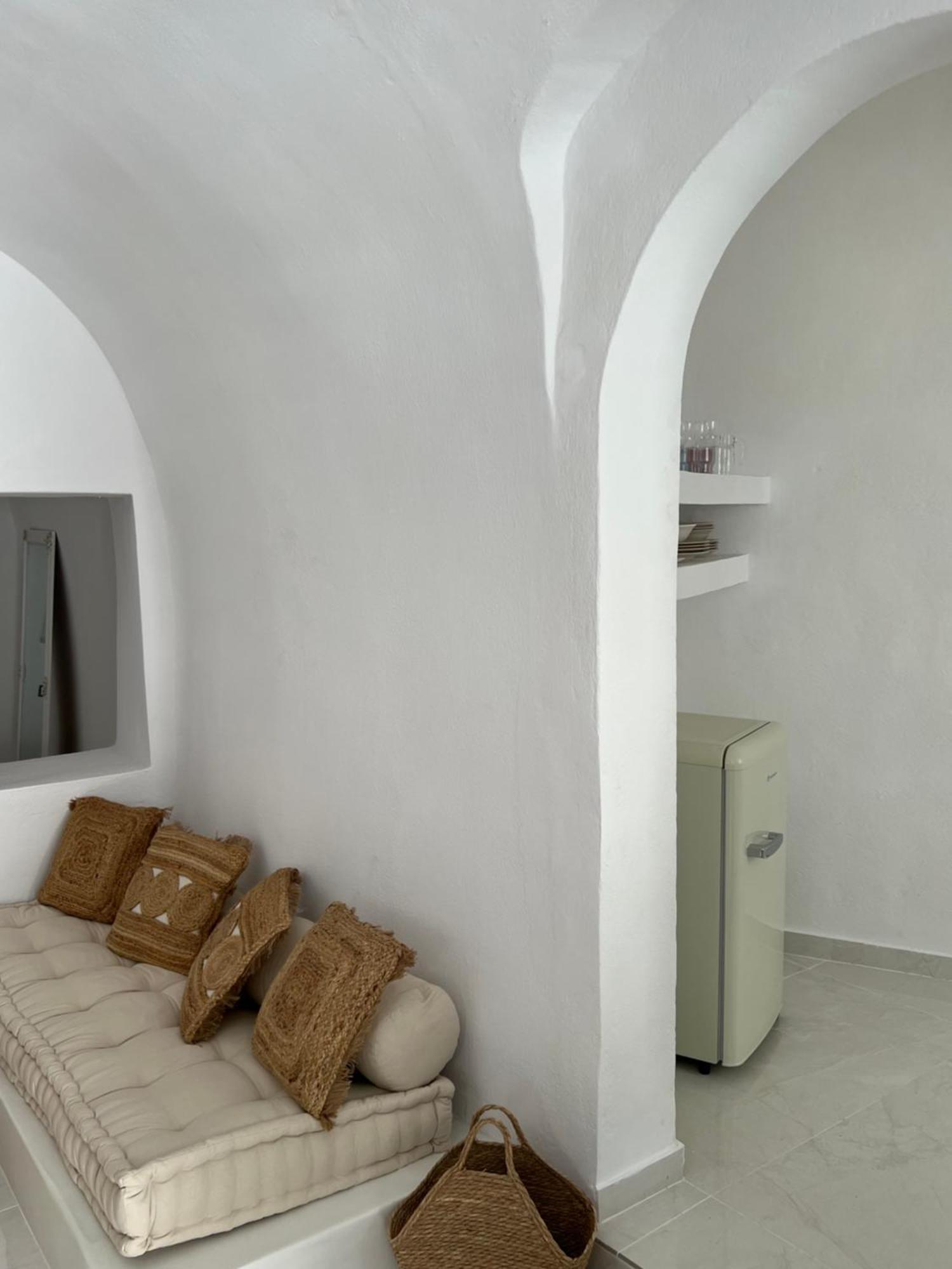 Cave Noelia Apartment Fira  Bagian luar foto