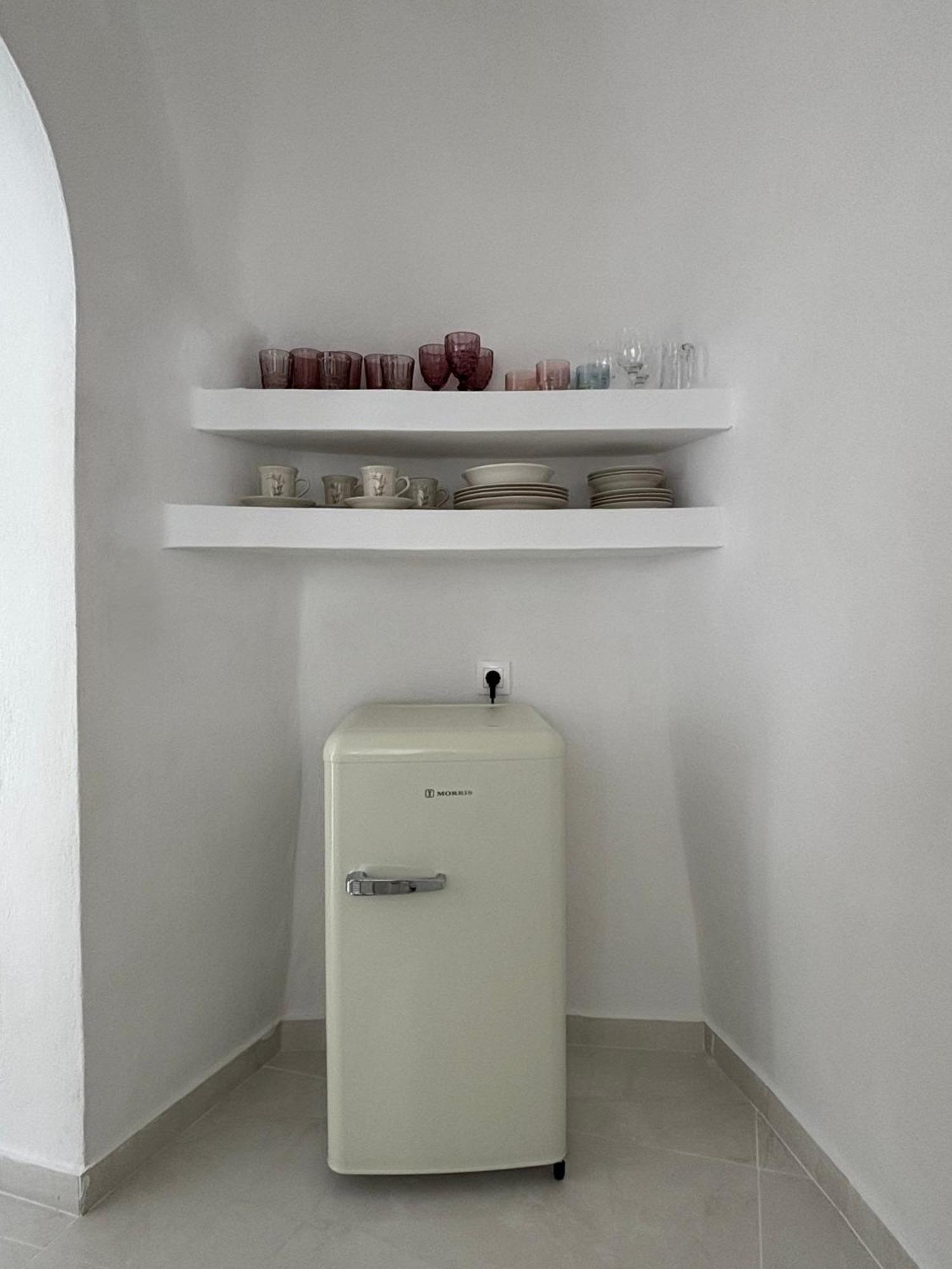 Cave Noelia Apartment Fira  Bagian luar foto