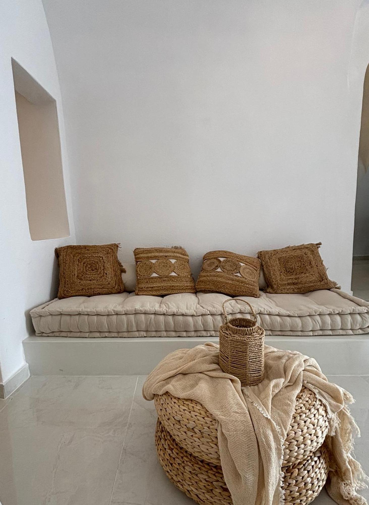 Cave Noelia Apartment Fira  Bagian luar foto