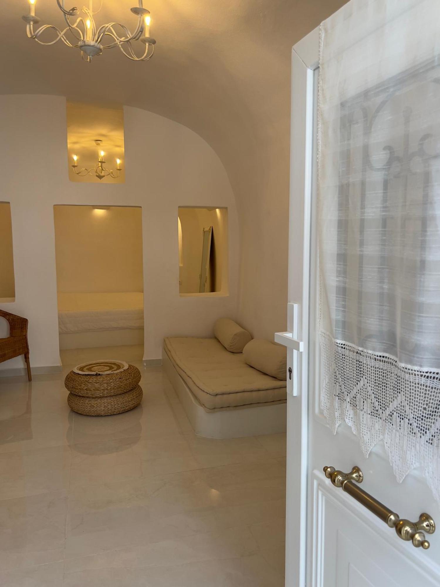 Cave Noelia Apartment Fira  Bagian luar foto